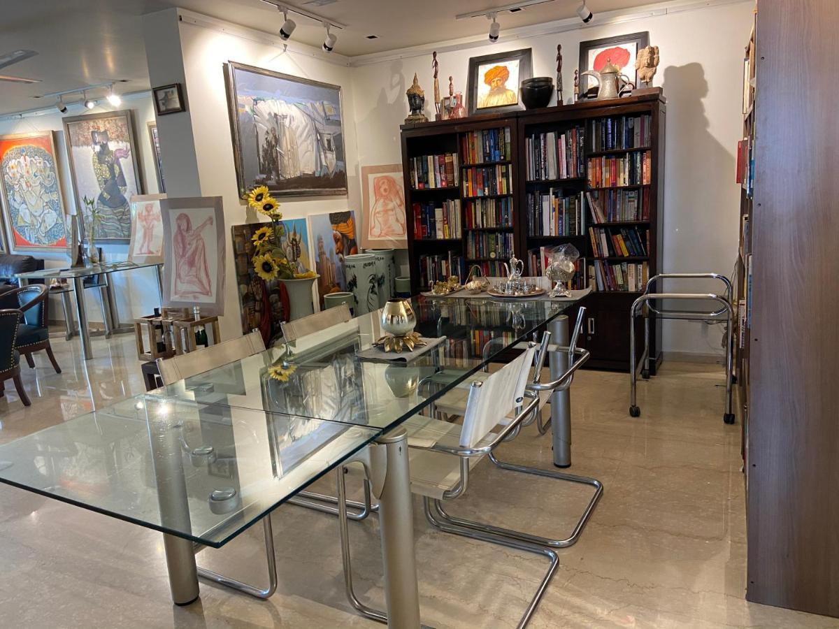 Bed and Breakfast Art House Vasant Vihar Нью-Дели Экстерьер фото