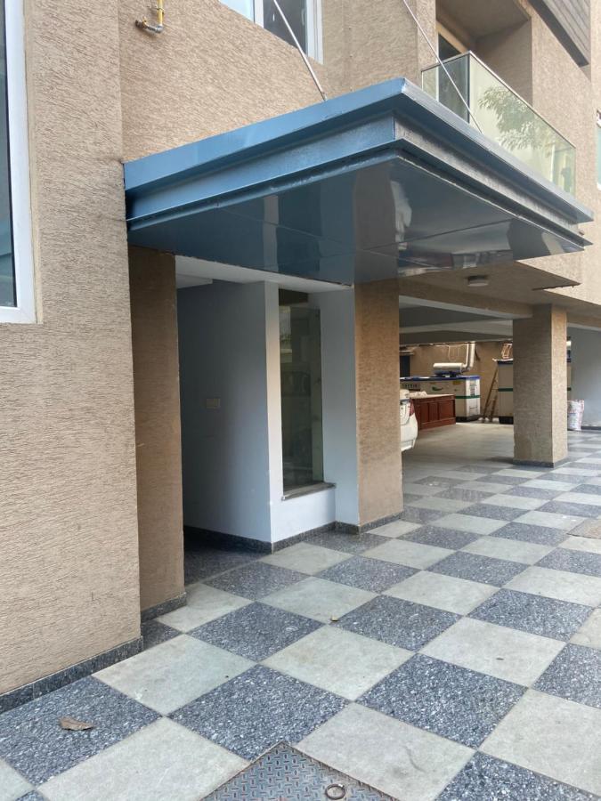 Bed and Breakfast Art House Vasant Vihar Нью-Дели Экстерьер фото